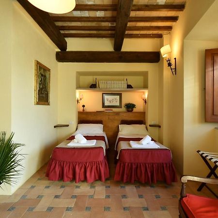 Castello Costaguti Hotel Roccalvecce Ngoại thất bức ảnh