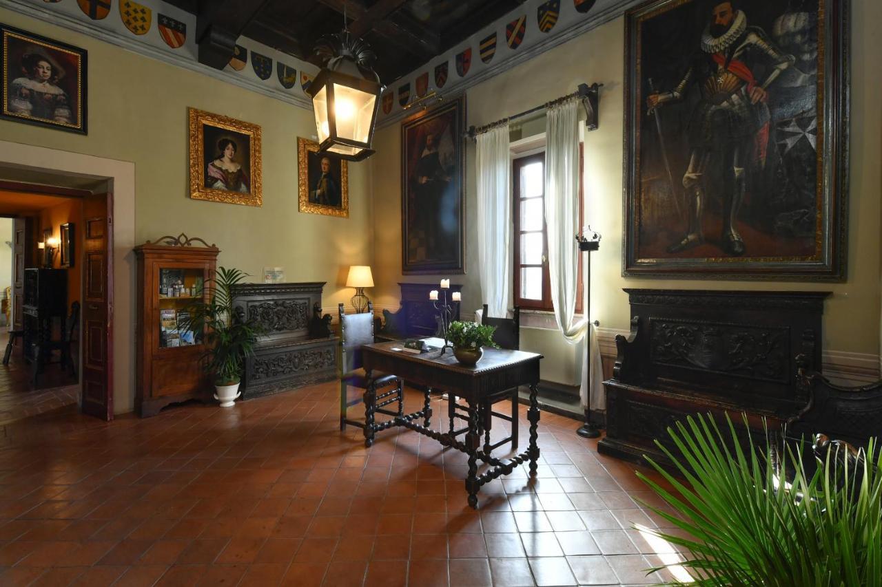 Castello Costaguti Hotel Roccalvecce Ngoại thất bức ảnh