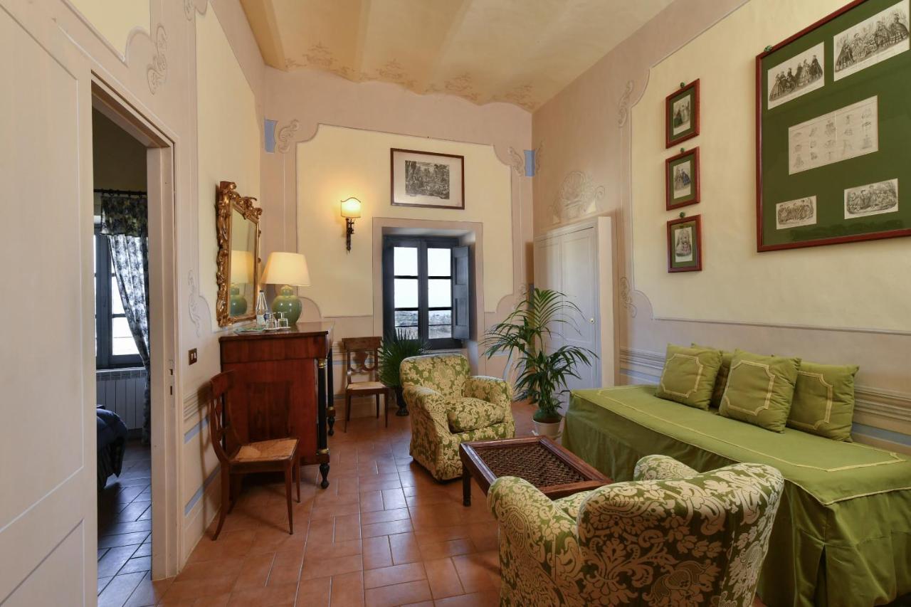 Castello Costaguti Hotel Roccalvecce Ngoại thất bức ảnh