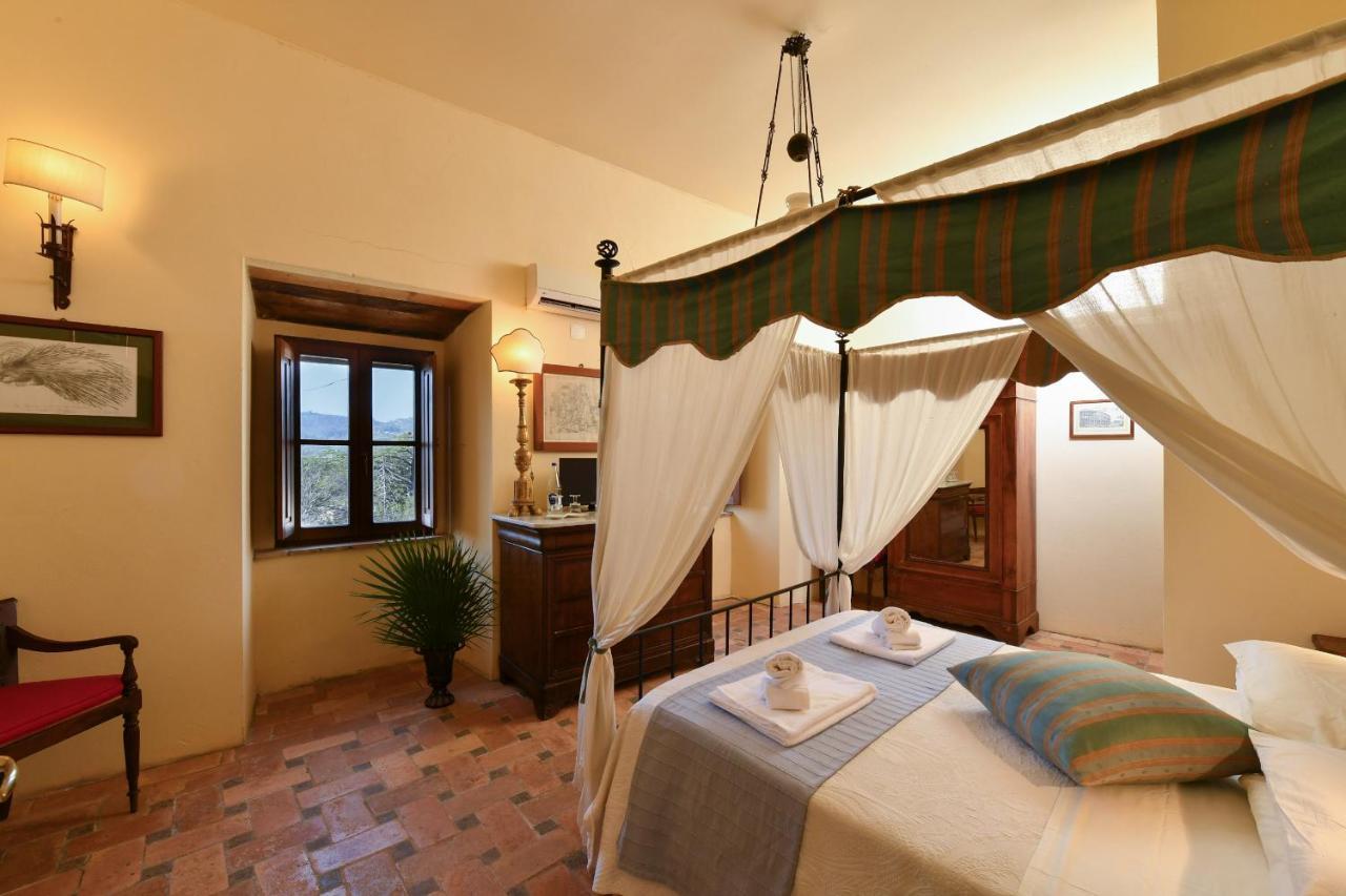 Castello Costaguti Hotel Roccalvecce Ngoại thất bức ảnh