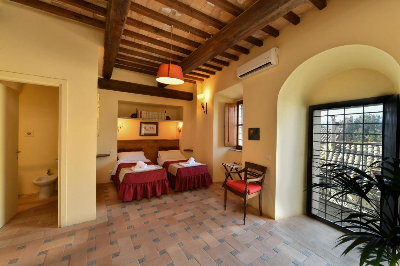 Castello Costaguti Hotel Roccalvecce Ngoại thất bức ảnh