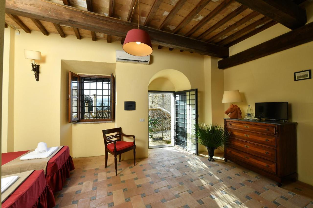 Castello Costaguti Hotel Roccalvecce Ngoại thất bức ảnh