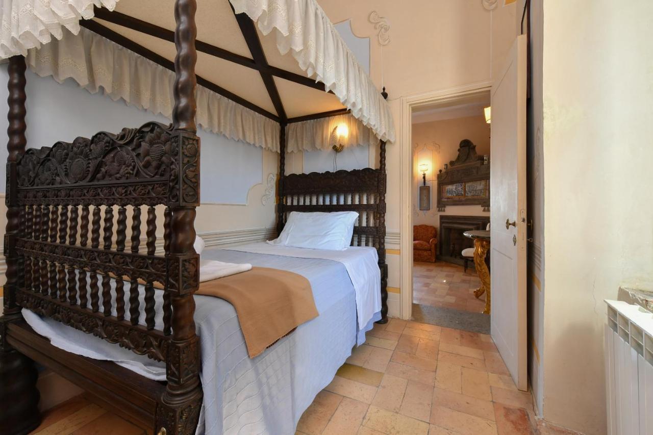 Castello Costaguti Hotel Roccalvecce Ngoại thất bức ảnh