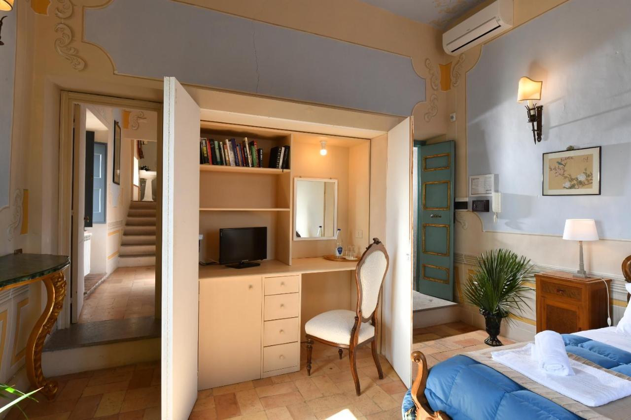 Castello Costaguti Hotel Roccalvecce Ngoại thất bức ảnh