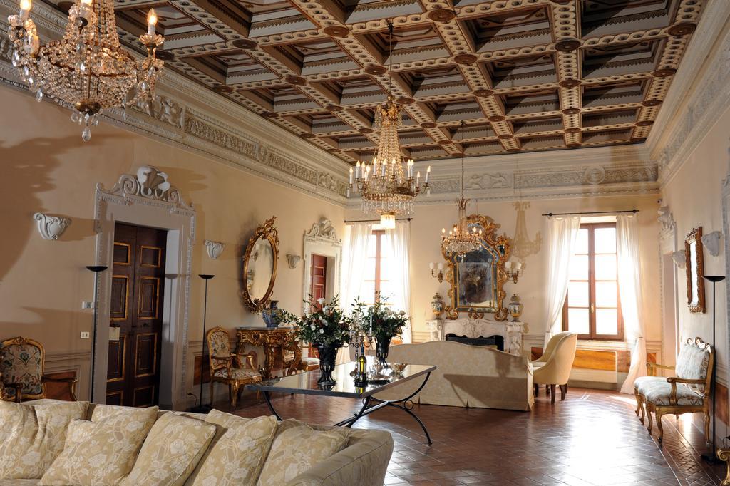 Castello Costaguti Hotel Roccalvecce Ngoại thất bức ảnh