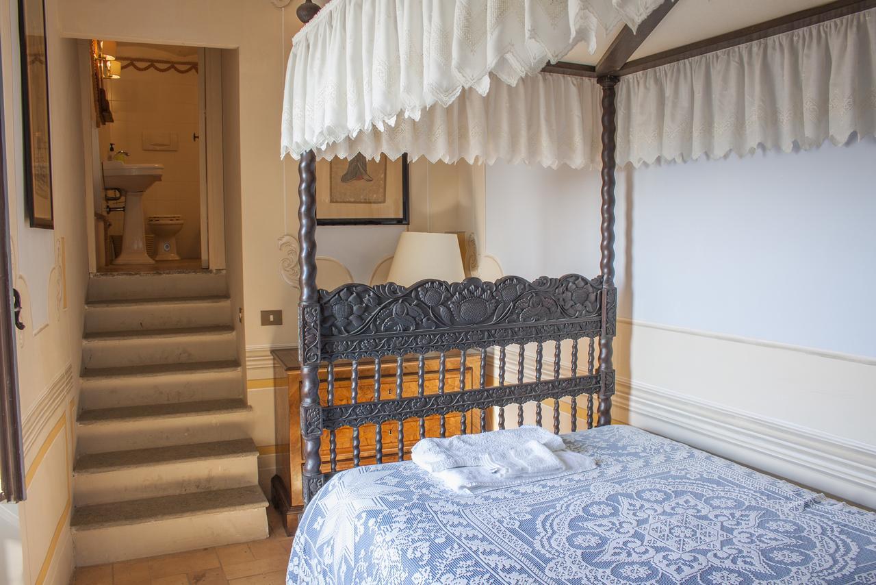 Castello Costaguti Hotel Roccalvecce Ngoại thất bức ảnh